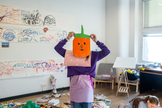 Joana BC ir „Herojaus“ mokyklos mokiniai_ Gintarė Žaltauskaitė