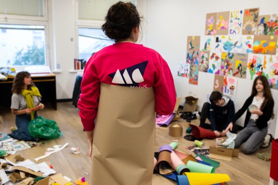 Joana BC ir „Herojaus“ mokyklos mokiniai_ Gintarė Žaltauskaitė
